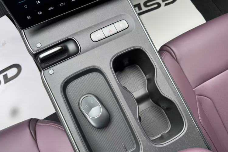Used Nio ET5T 2024 75kWh Touring Interior 3