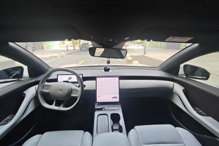 Used Nio ET5T 2024 75kWh Touring Interior 4