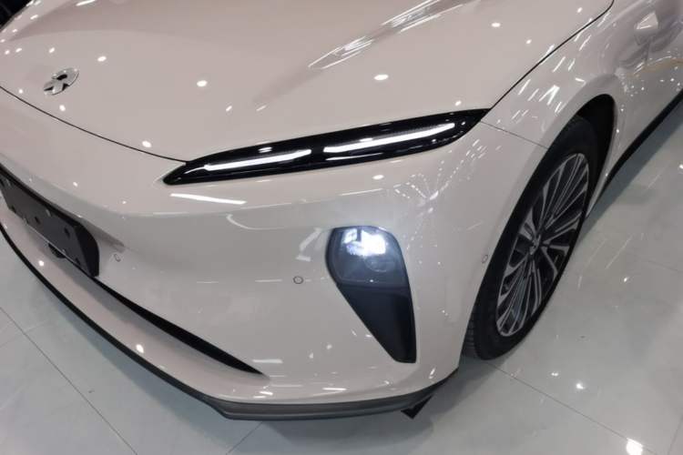 Used Nio ET5T 2024 75kWh Touring Left Front Headlight