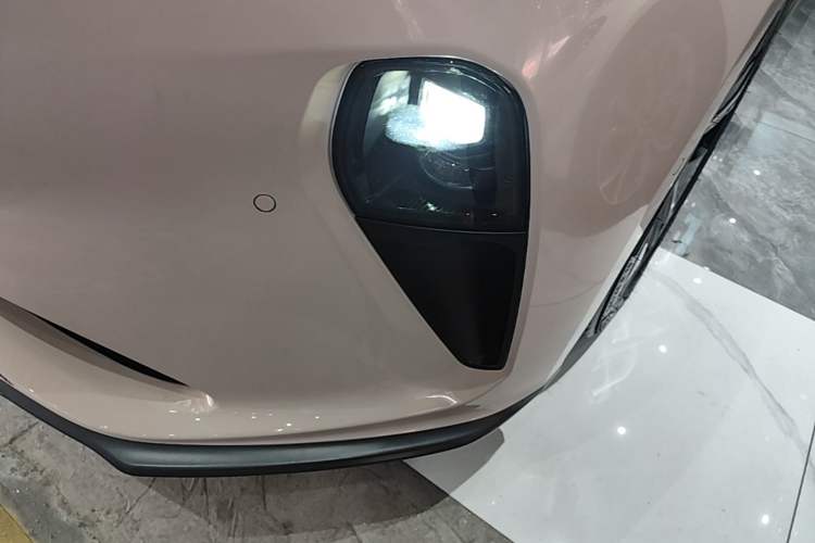 Used Nio ET5T 2024 75kWh Touring Left Front Headlight