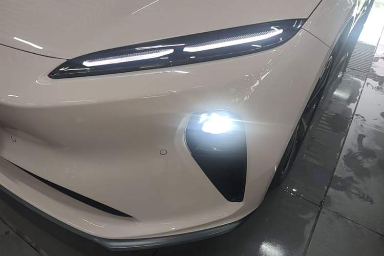 Used Nio ET5T 2024 75kWh Touring Left Front Headlight