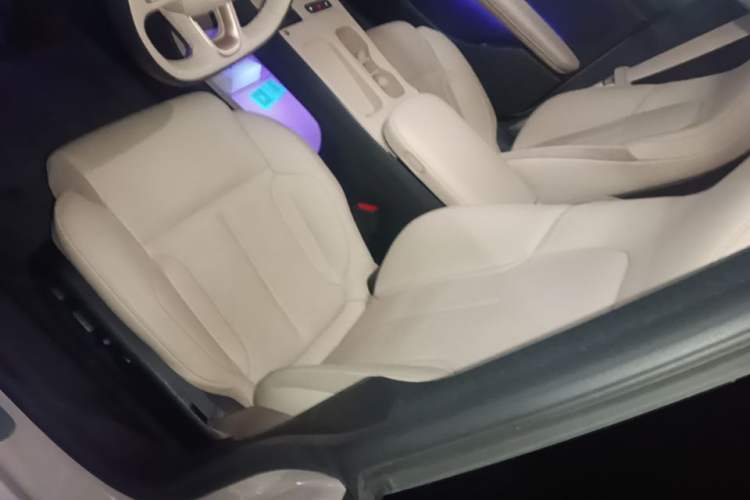 Used Nio ET5T 2024 75kWh Touring Left Front Seat