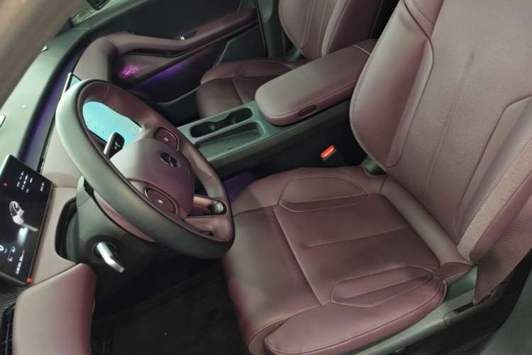Used Nio ET5T 2024 75kWh Touring Left Front Seat