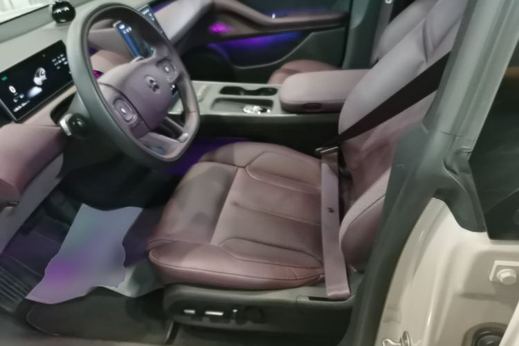 Used Nio ET5T 2024 75kWh Touring Left Front Seat