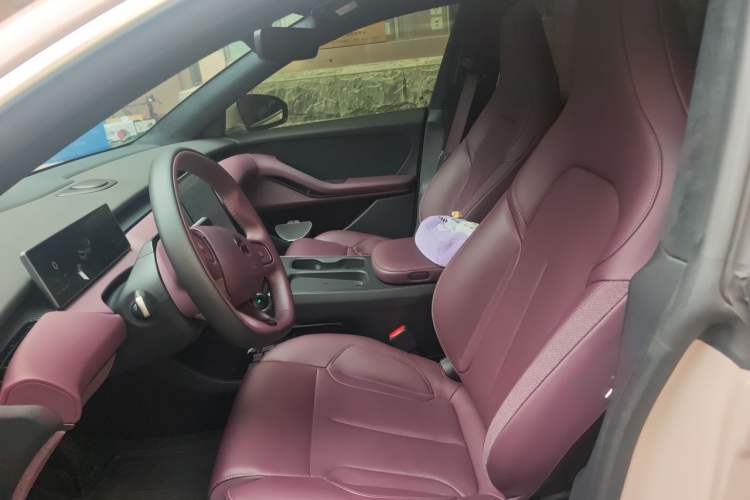 Used Nio ET5T 2024 75kWh Touring Left Front Seat