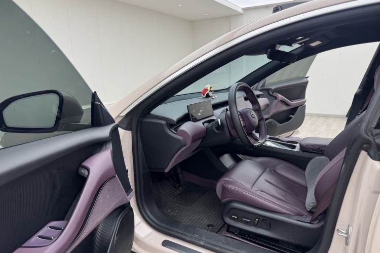 Used Nio ET5T 2024 100kWh Touring Left Front Seat