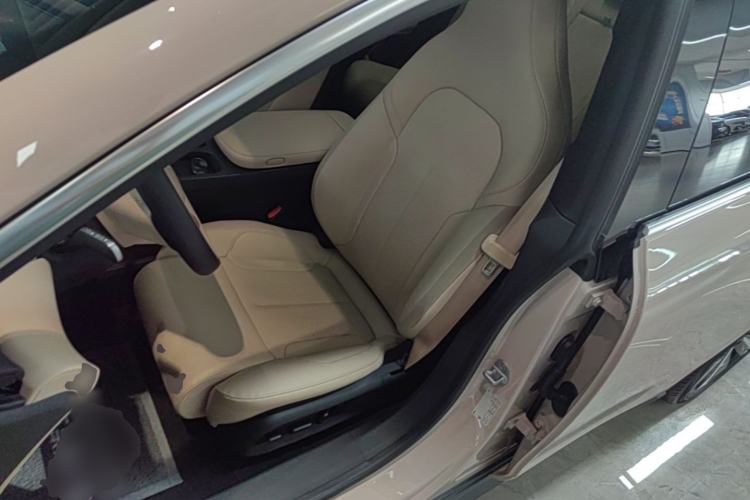 Used Nio ET5T 2024 75kWh Touring Left Front Seat
