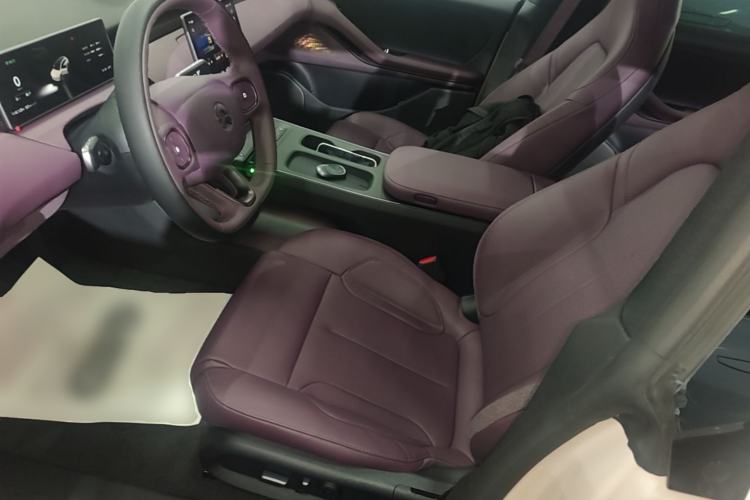 Used Nio ET5T 2024 75kWh Touring Left Front Seat