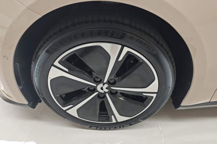 Used Nio ET5T 2024 75kWh Touring Left Front Wheel Hub