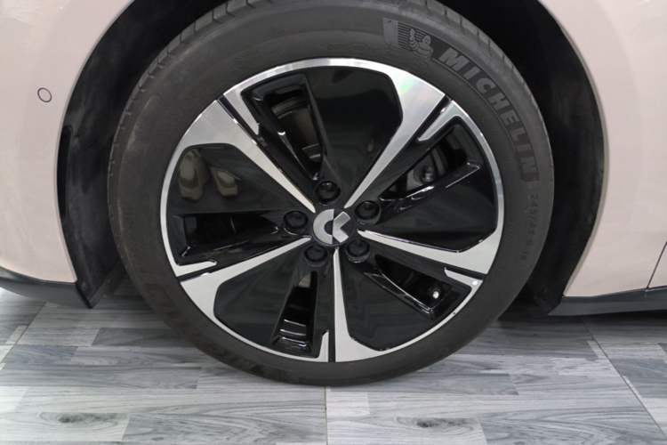 Used Nio ET5T 2024 75kWh Touring Left Front Wheel Hub