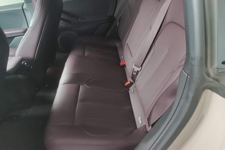 Used Nio ET5T 2024 75kWh Touring Left Rear Seat