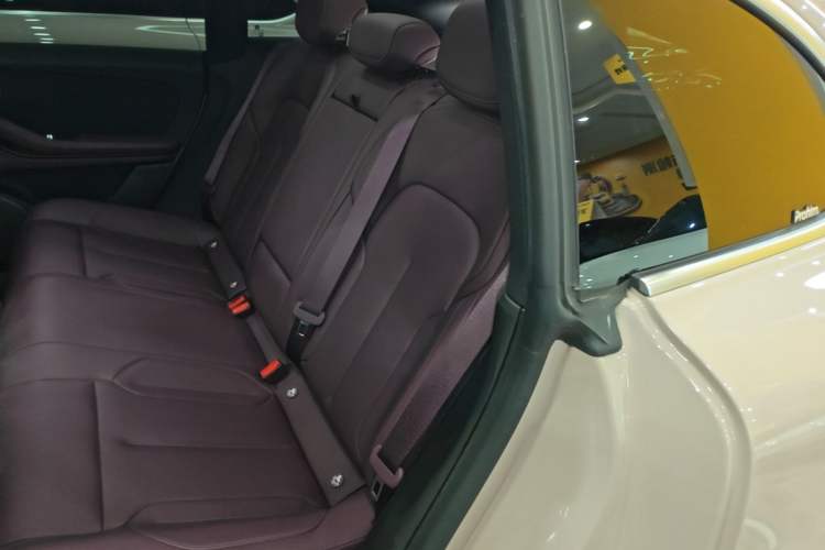 Used Nio ET5T 2024 75kWh Touring Left Rear Seat