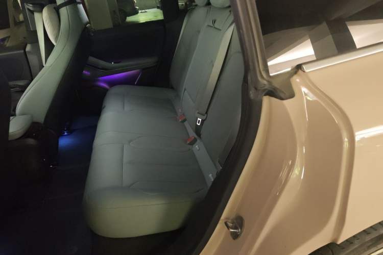 Used Nio ET5T 2024 75kWh Touring Left Rear Seat