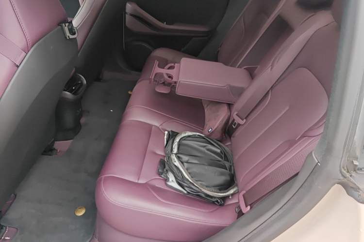 Used Nio ET5T 2024 75kWh Touring Left Rear Seat