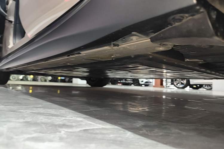 Used Nio ET5T 2024 75kWh Touring Left Side Sill