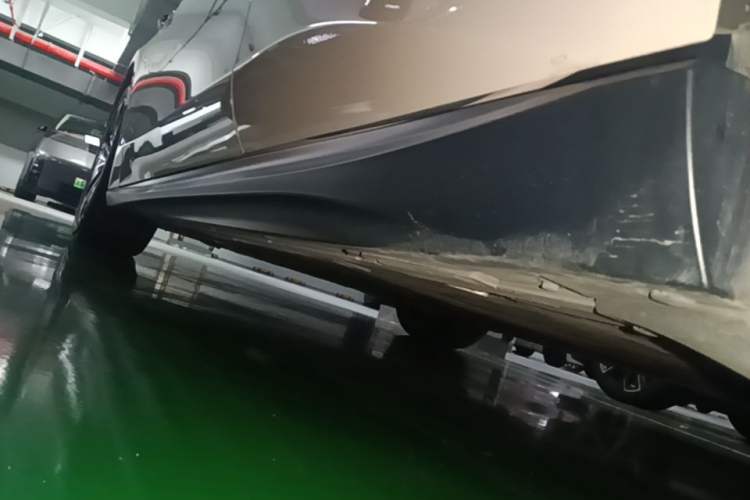 Used Nio ET5T 2024 75kWh Touring Left Side Sill