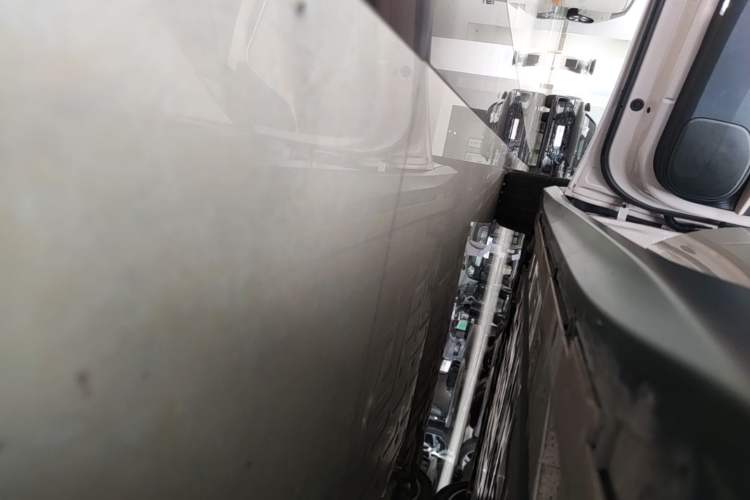 Used Nio ET5T 2024 75kWh Touring Left Side Sill