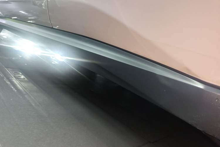 Used Nio ET5T 2024 75kWh Touring Left Side Sill