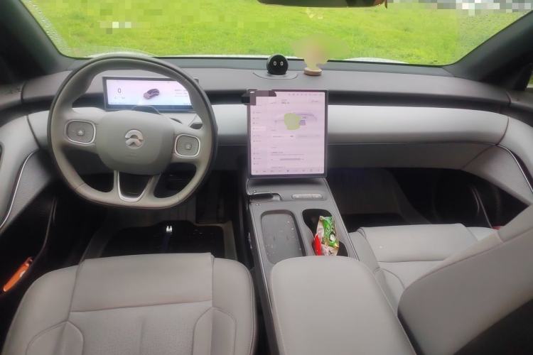 Used Nio ET5T 2024 75kWh Touring Center Console