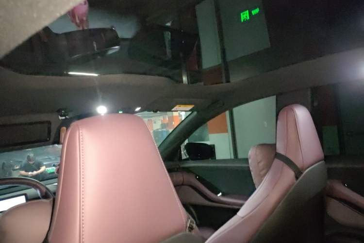Used Nio ET5T 2024 75kWh Touring Headliner