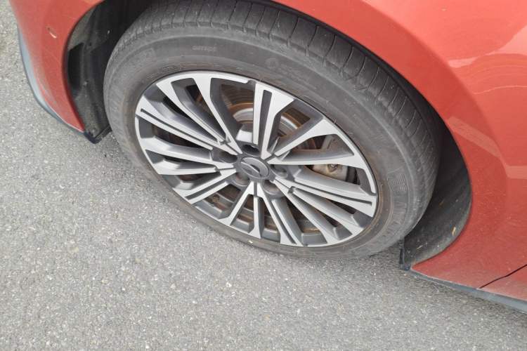 Used Nio ET5T 2024 75kWh Touring Right Front Wheel Hub