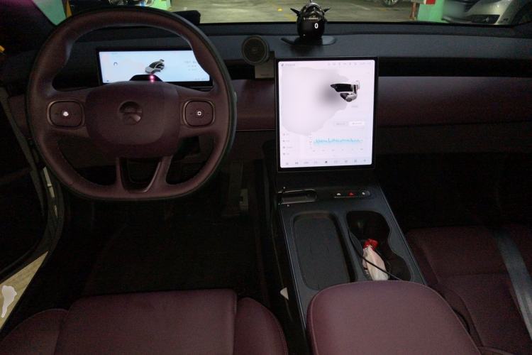 Used Nio ET5T 2024 75kWh Touring Center Console