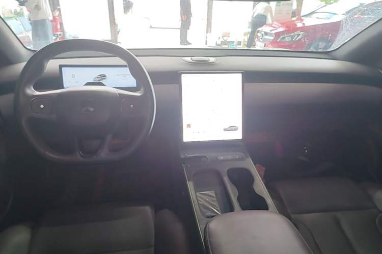 Used Nio ET5T 2024 75kWh Touring Center Console