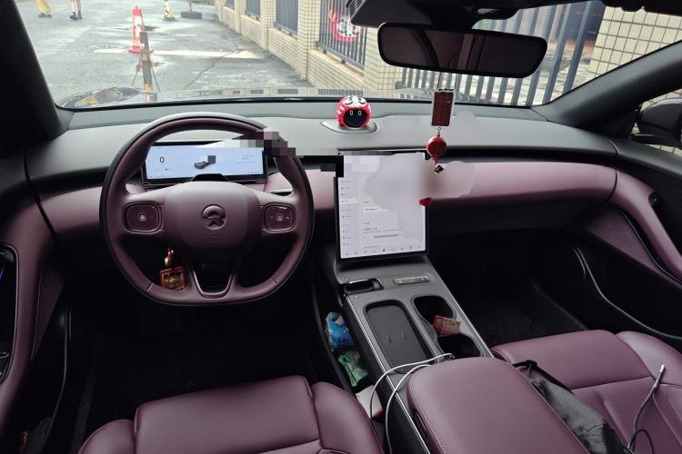 Used Nio ET5T 2024 75kWh Touring Center Console