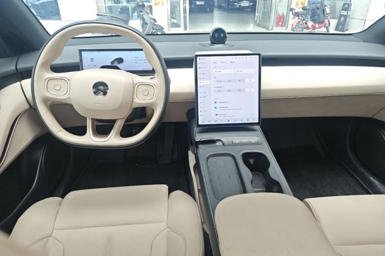 Used Nio ET5T 2024 75kWh Touring Center Console