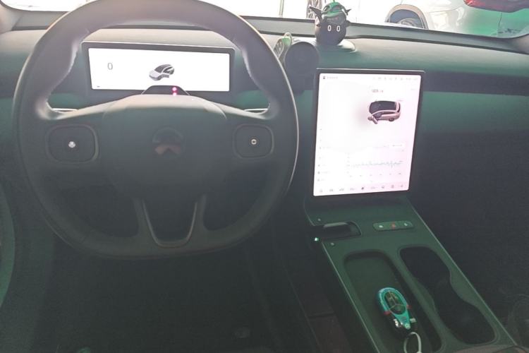 Used Nio ET5T 2024 75kWh Touring Center Console