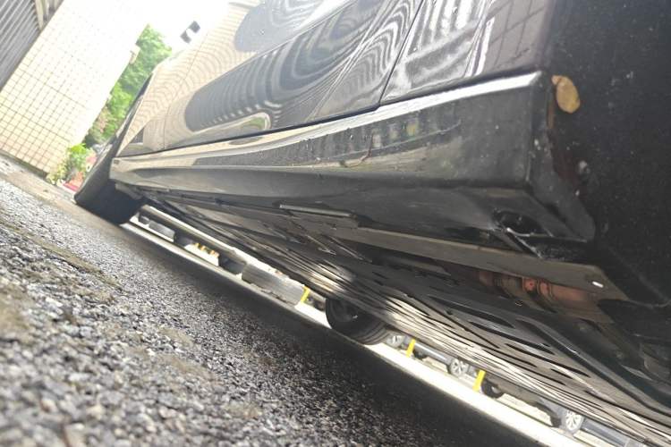 Used Nio ET5T 2024 75kWh Touring Chassis Front Right