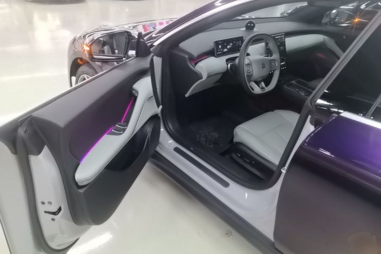 Used Nio ET5T 2024 75kWh Touring Driver Seat
