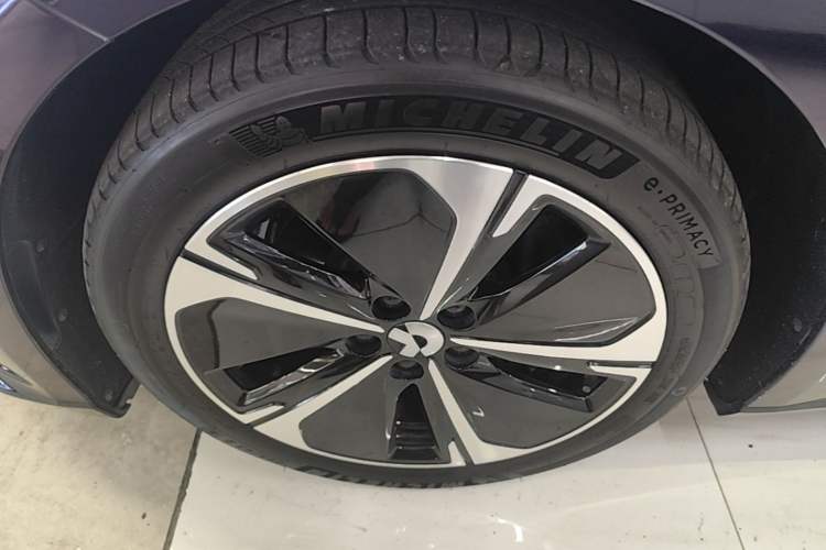 Used Nio ET5T 2024 75kWh Touring Exterior 4