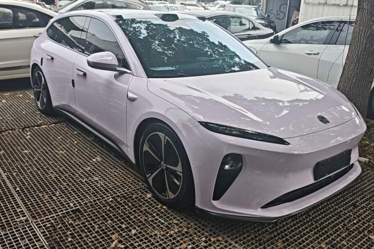 Used Nio ET5T 2024 75kWh Touring Front Right 45 Deg