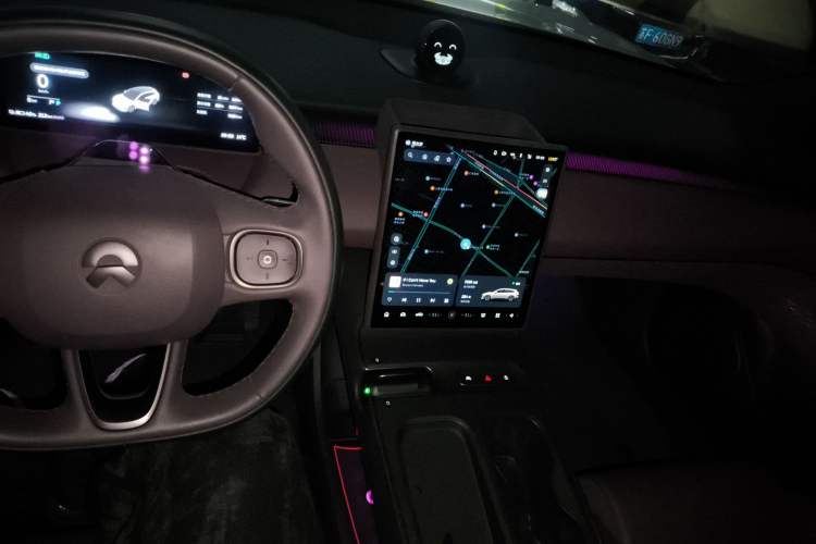 Used Nio ET5T 2024 75kWh Touring Interior 2
