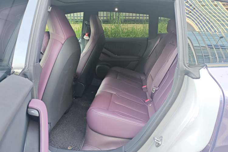 Used Nio ET5T 2024 75kWh Touring Interior 2