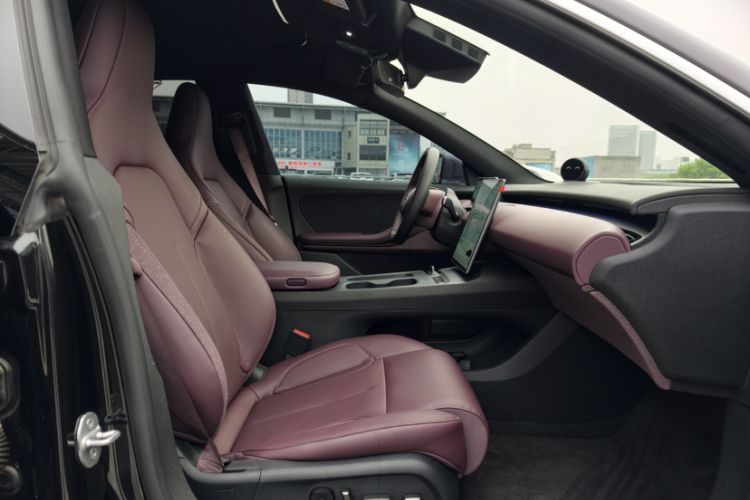 Used Nio ET5T 2024 75kWh Touring Interior 3