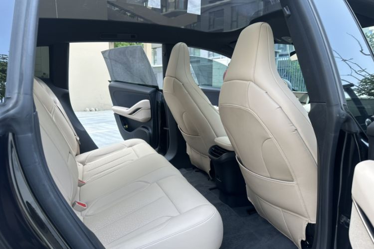 Used Nio ET5T 2024 75kWh Touring Interior 3