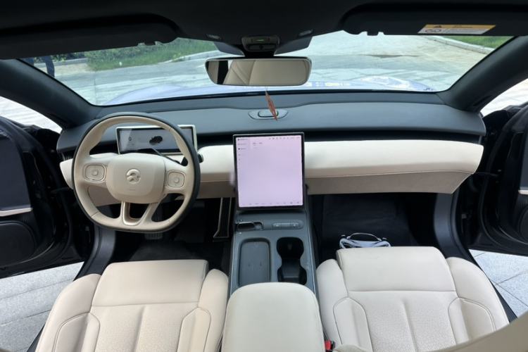 Used Nio ET5T 2024 75kWh Touring Interior 6