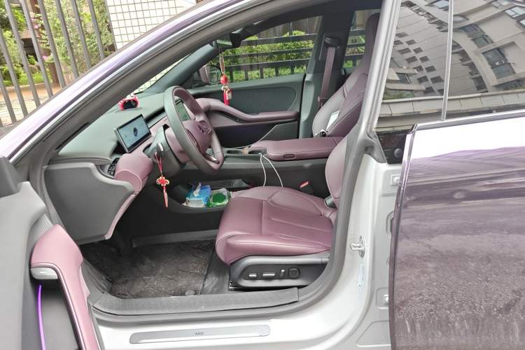 Used Nio ET5T 2024 75kWh Touring Left Front Seat