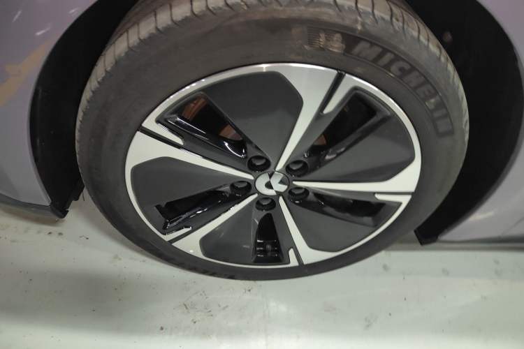 Used Nio ET5T 2024 75kWh Touring Left Front Wheel Hub