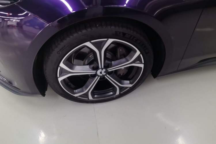 Used Nio ET5T 2024 75kWh Touring Left Front Wheel Hub