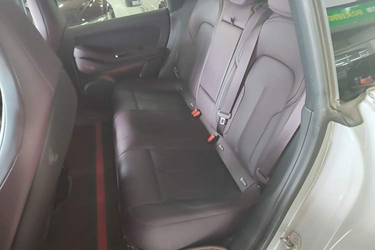 Used Nio ET5T 2024 75kWh Touring Left Rear Seat