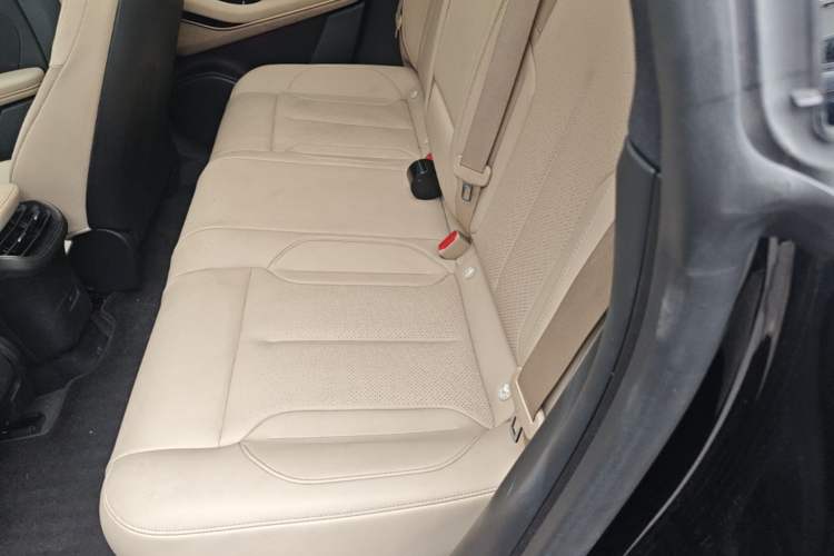 Used Nio ET5T 2024 75kWh Touring Left Rear Seat