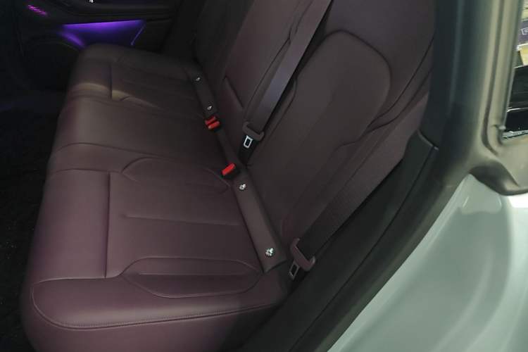 Used Nio ET5T 2024 75kWh Touring Left Rear Seat