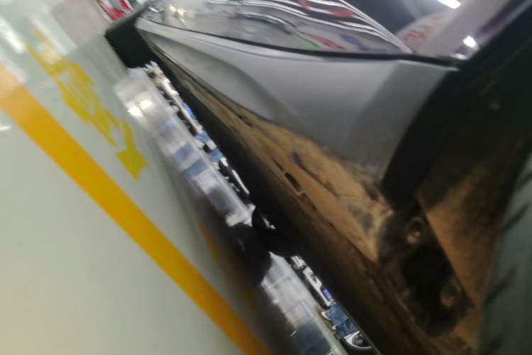 Used Nio ET5T 2024 75kWh Touring Left Side Sill