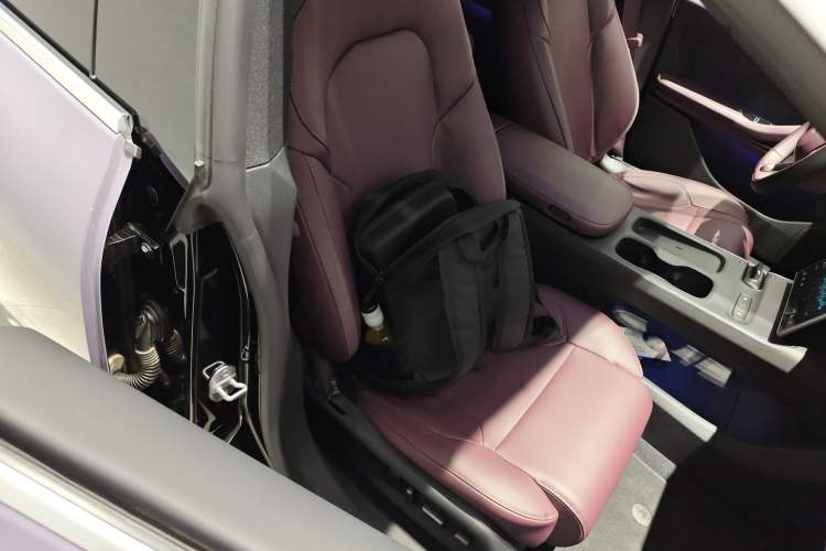 Used Nio ET5T 2024 75kWh Touring Right Front Seat