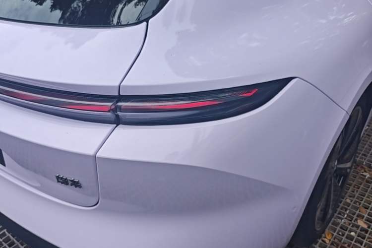 Used Nio ET5T 2024 75kWh Touring Right Rear Taillight