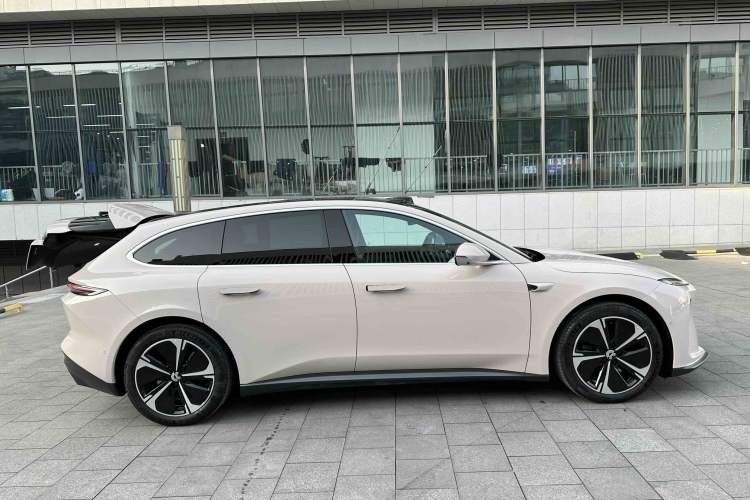 Used Nio ET5T 2024 75kWh Touring Exterior 1