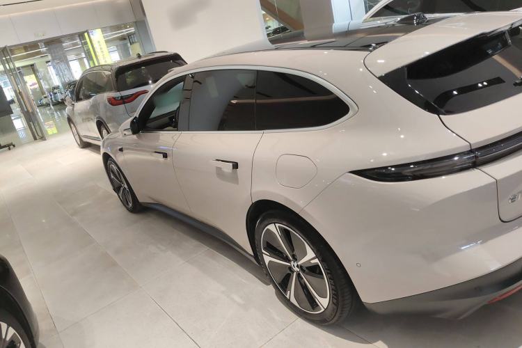 Used Nio ET5T 2024 75kWh Touring Exterior 3